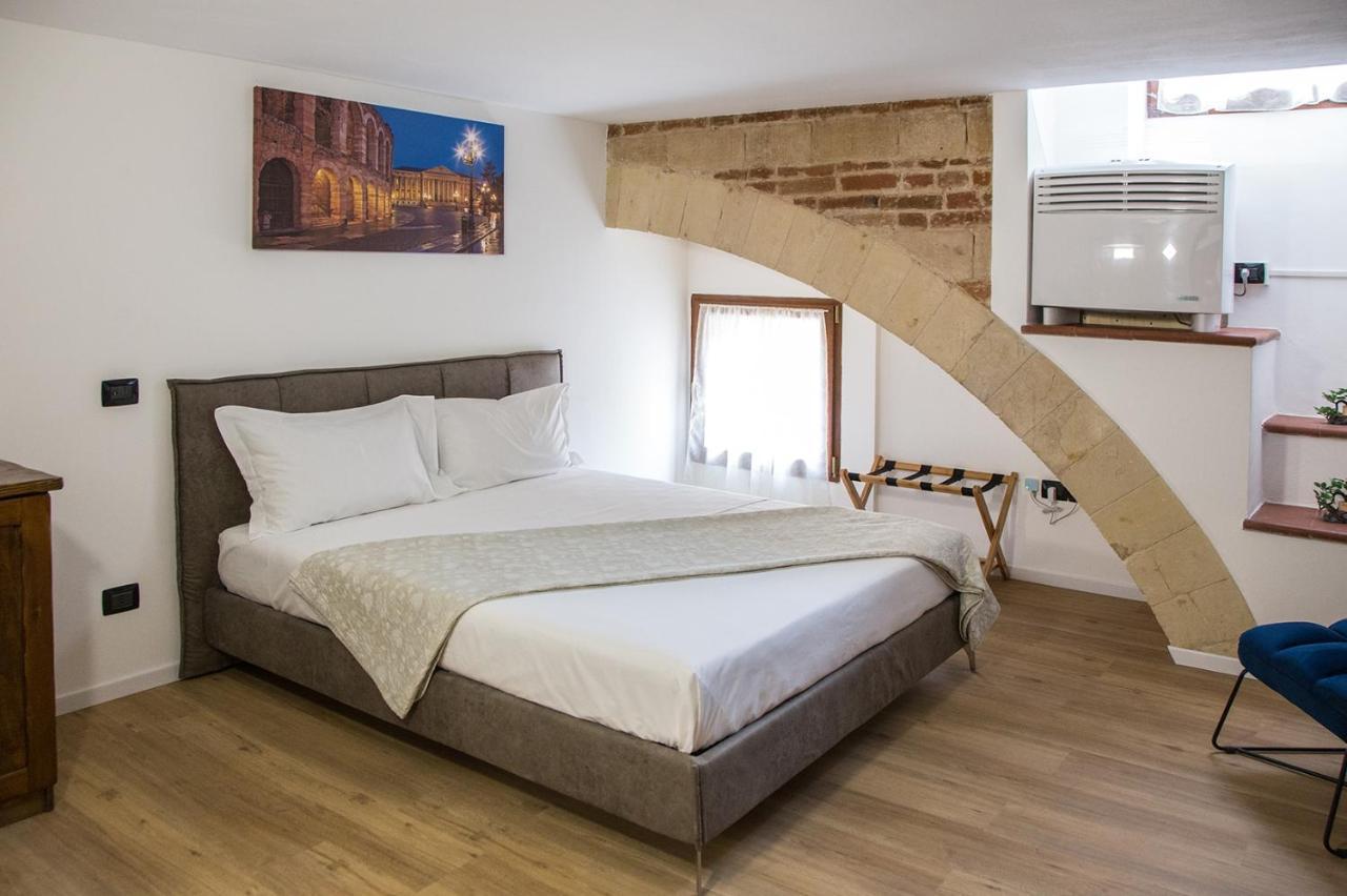 Aurelia Luxury - Piazza Delle Erbe Otel Verona Dış mekan fotoğraf