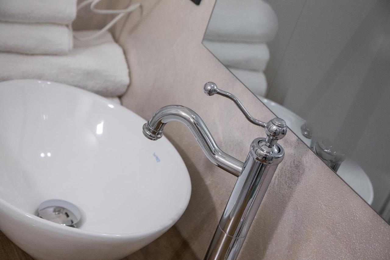 Aurelia Luxury - Piazza Delle Erbe Otel Verona Dış mekan fotoğraf