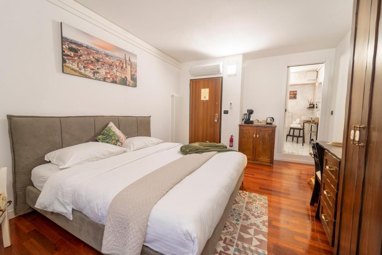 Aurelia Luxury - Piazza Delle Erbe Otel Verona Dış mekan fotoğraf